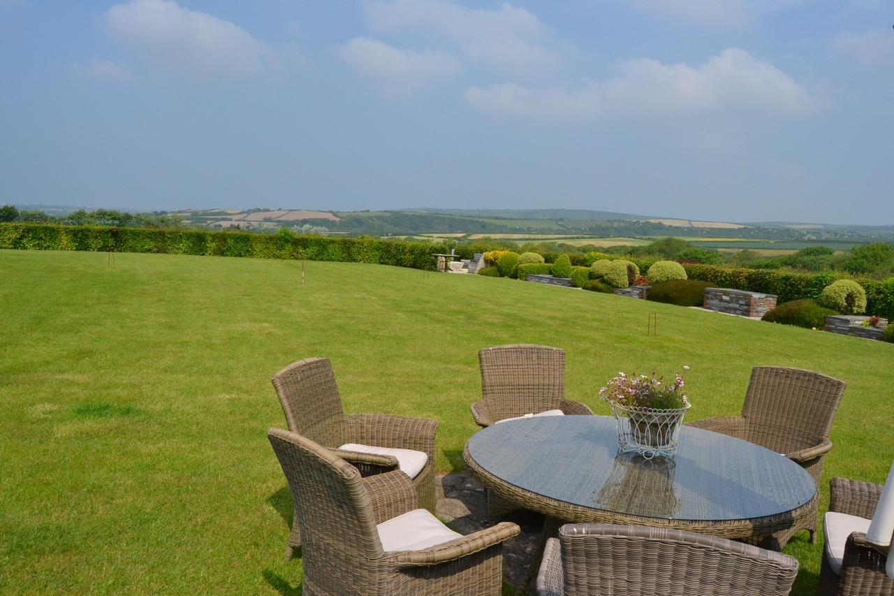Brookfields Bed & Breakfast Wadebridge Exterior photo